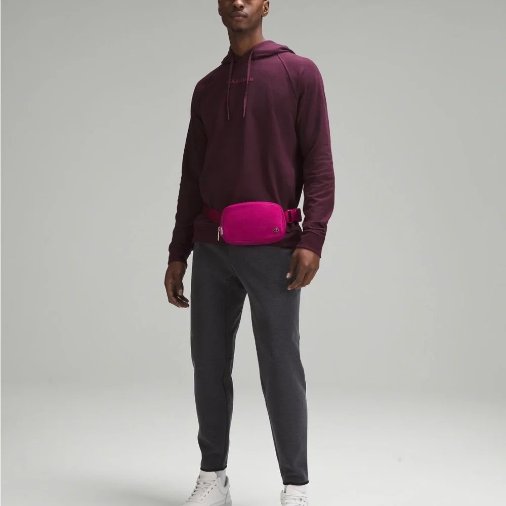Lululemon Everywhere Belt Bag 1L- Wild Berry - Picture 9 of 9